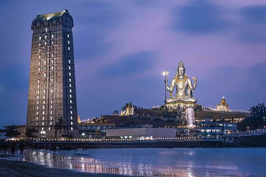  Discover the Majestic Shri Murudeshwara Temple  History Mythology and Travel Guide