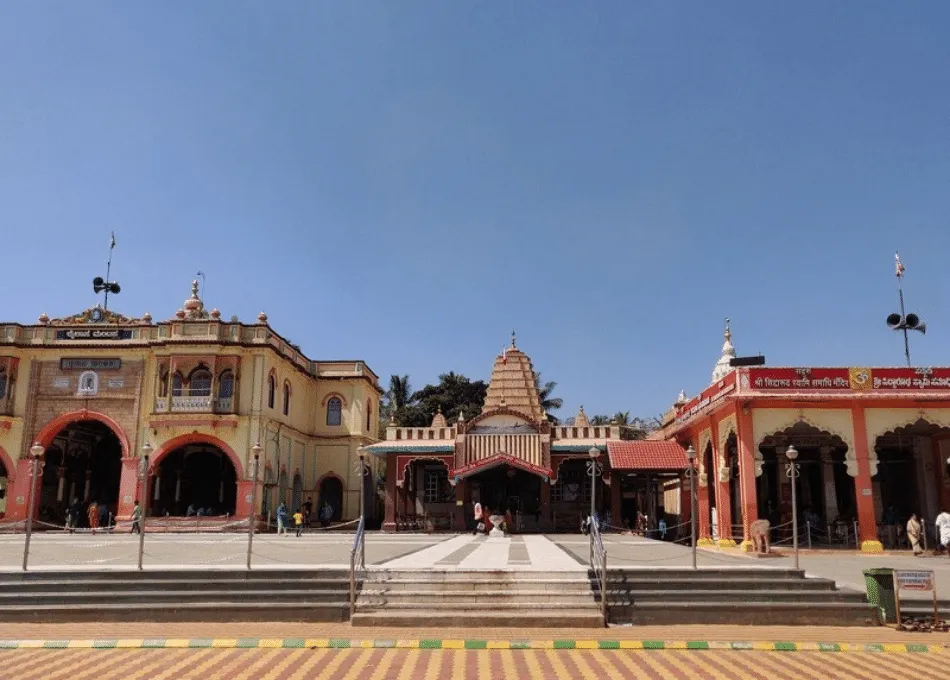 Discover the Sacred Shri Siddharoodha Swami Math in Hubballi  History  Spiritual Significance and Travel Guide